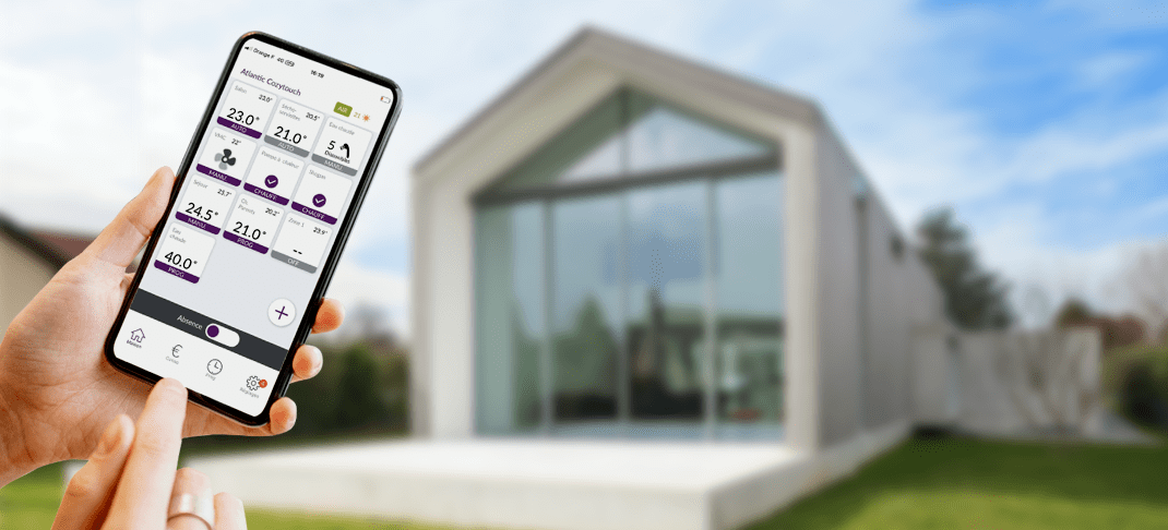 smartphone avec application cozytouch maison d'architecte