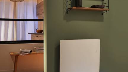 radiateur-lectrique-divali_horizontal_blanc_ambiance_jour-divali_horizontal_blanc_ambiance_nuit.jpg